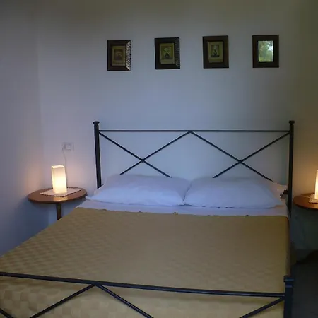 Bed and breakfast Solo Per Quattro Zocca