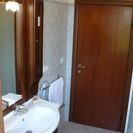 Solo Per Quattro Bed and breakfast 3*