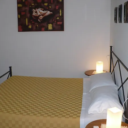 Bed and breakfast Solo Per Quattro Zocca
