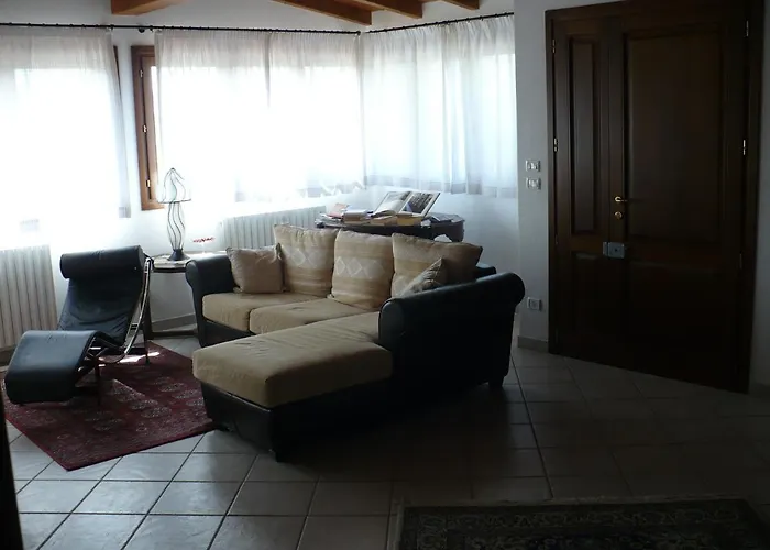 Solo Per Quattro 3* Zocca